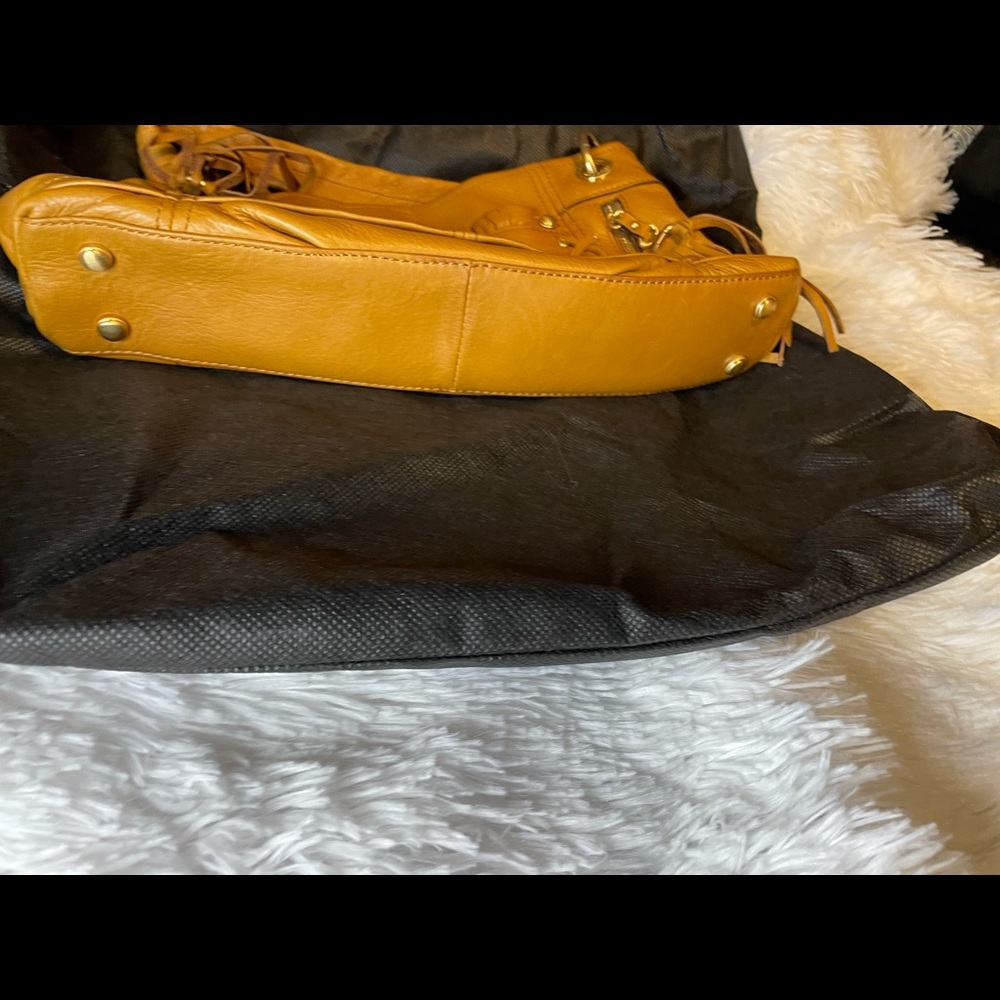 Gently Used B. Makowsky Bags - Picture 7 of 10